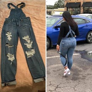 American Eagle overalls size 10 Short